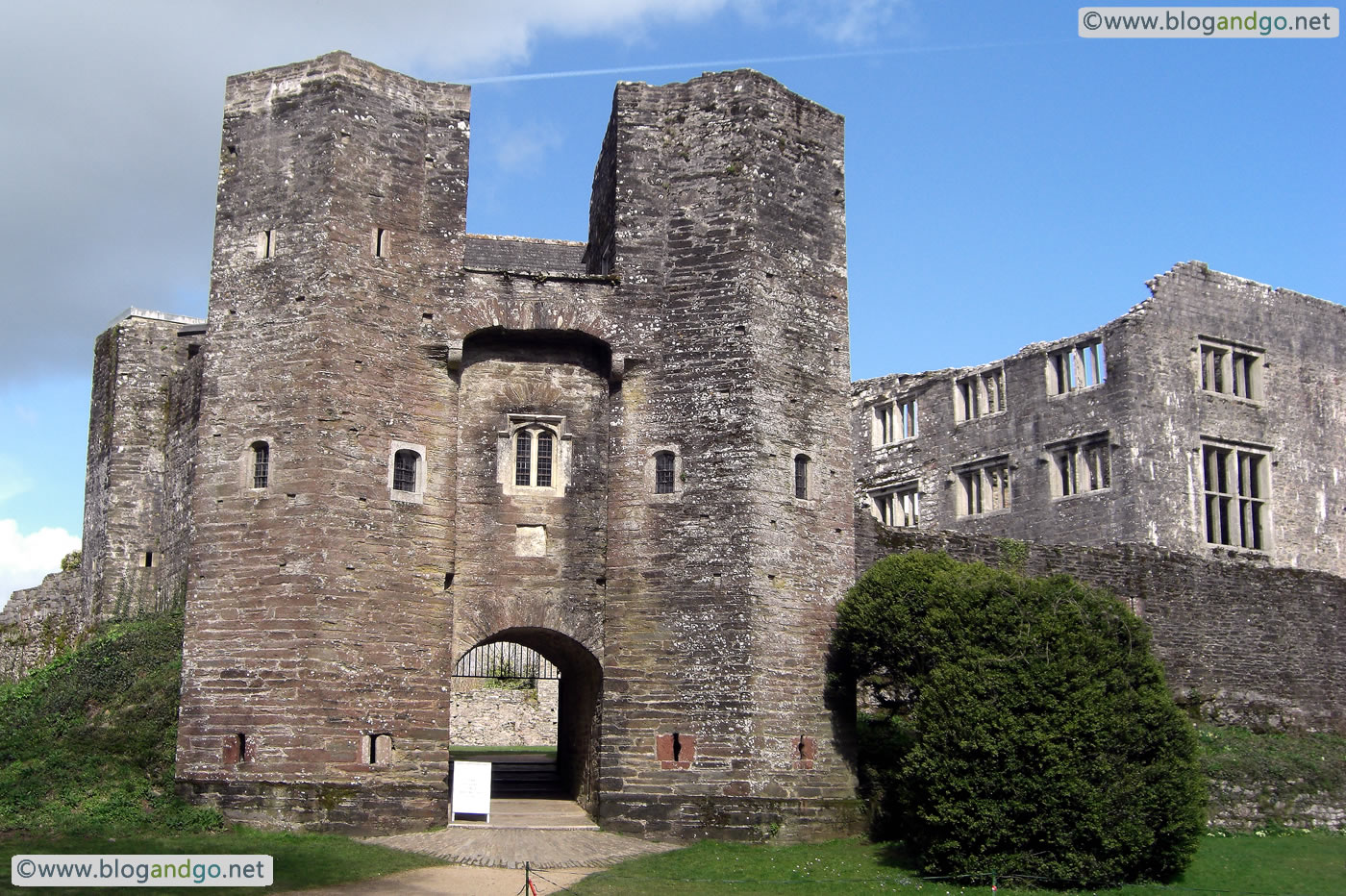 Berry Pomeroy Castle - The defensive Gatehouse